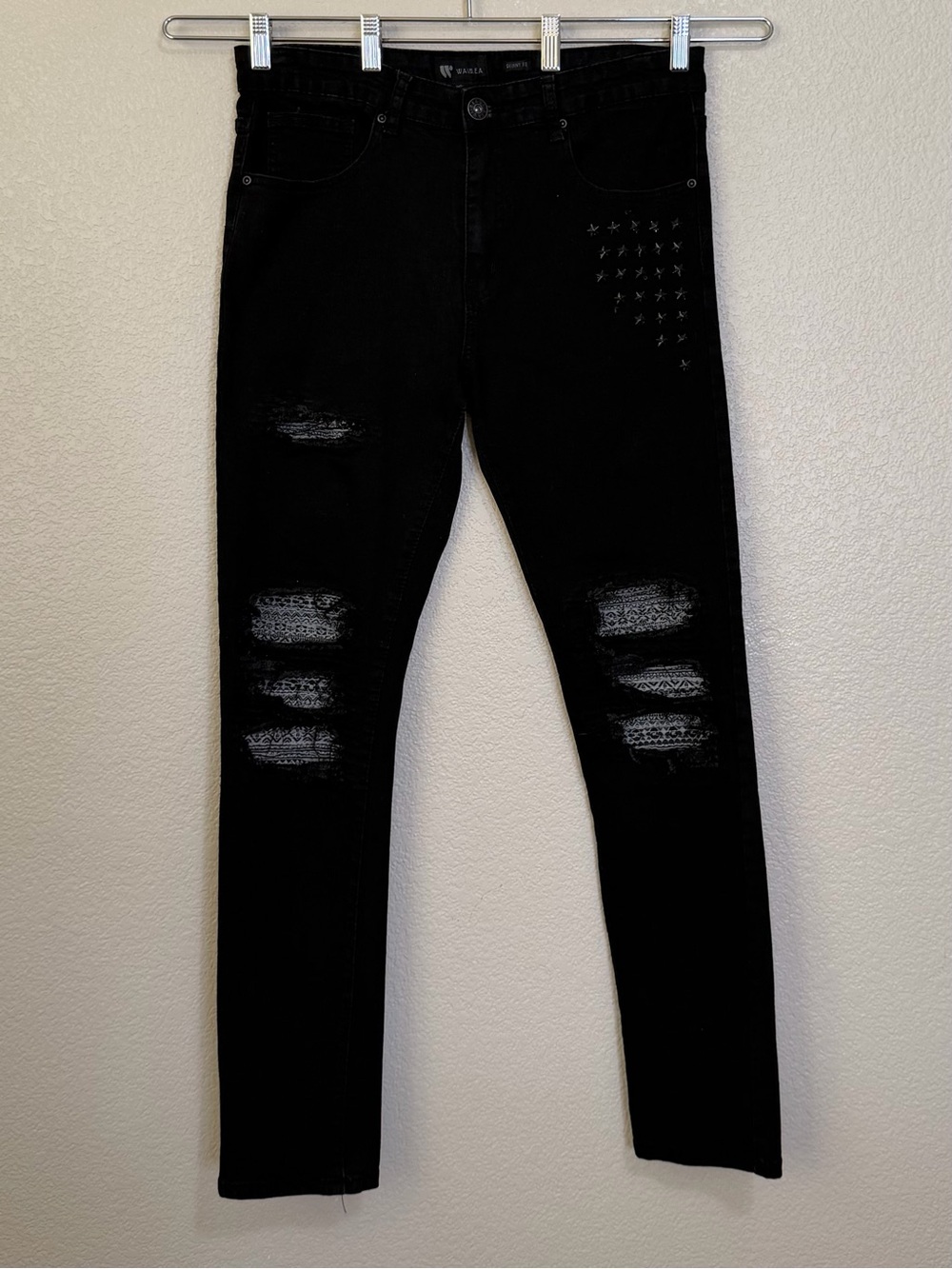 Waimea Men's Black Skinny Fit Mid-Rise Distressed Jeans, Size 34